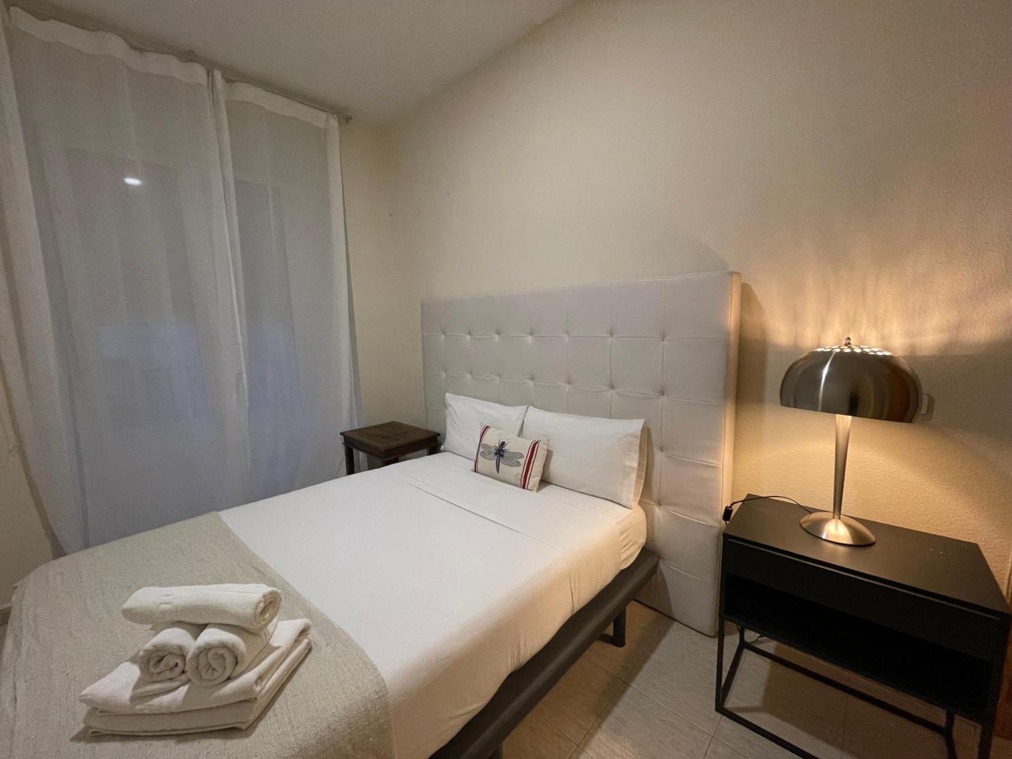 Casa Tadeo Gran Via Otel Madrid Dış mekan fotoğraf